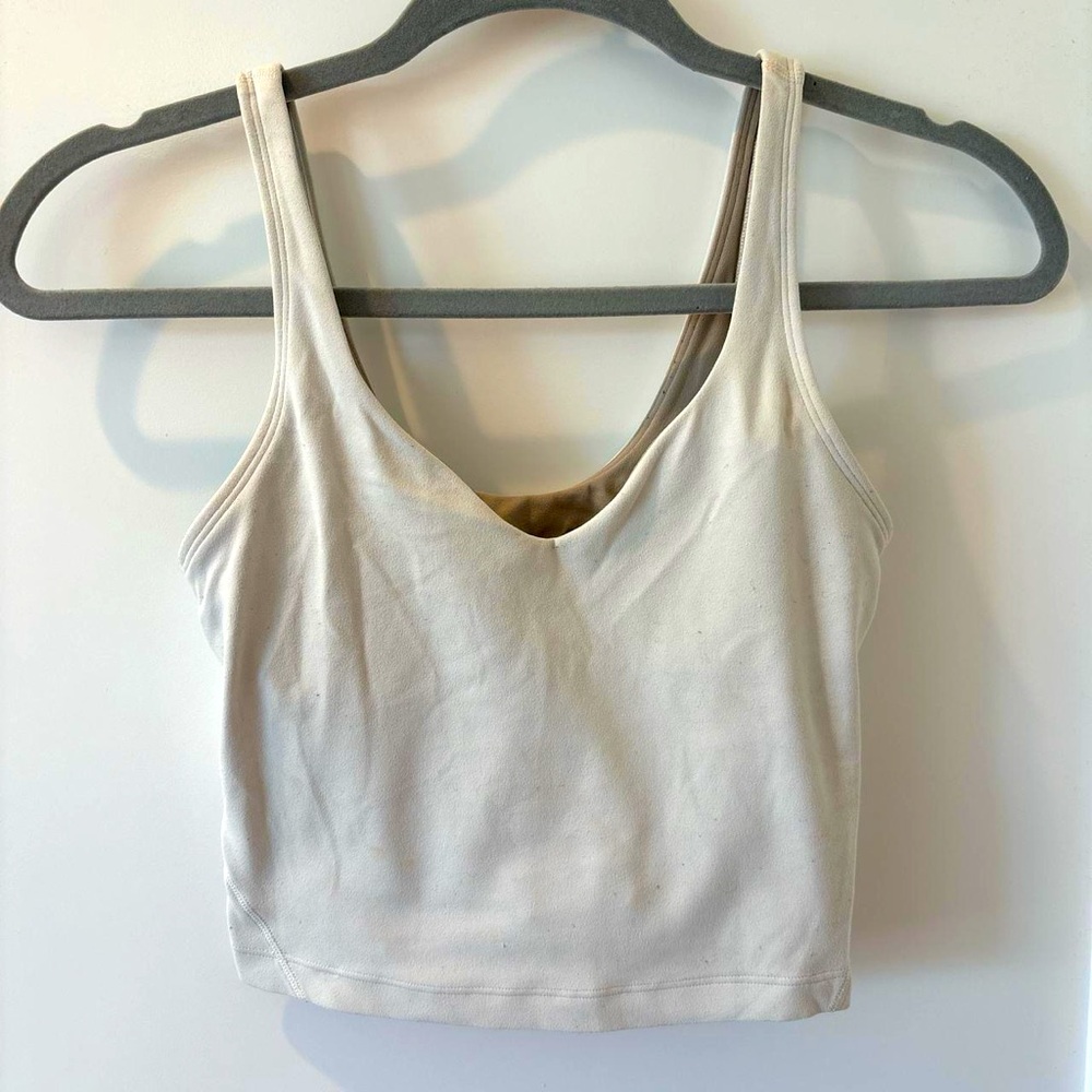 white lulelemon align tank
